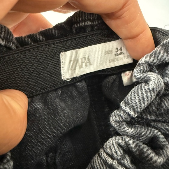 Zara high waisted, paper bag jeans - Picture 5 of 6